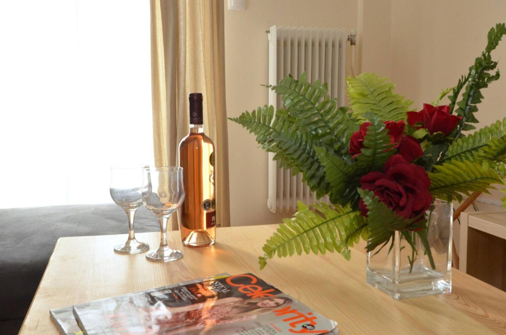 Exarchia, A Nice And Cozy Apartment Atenas Exterior foto